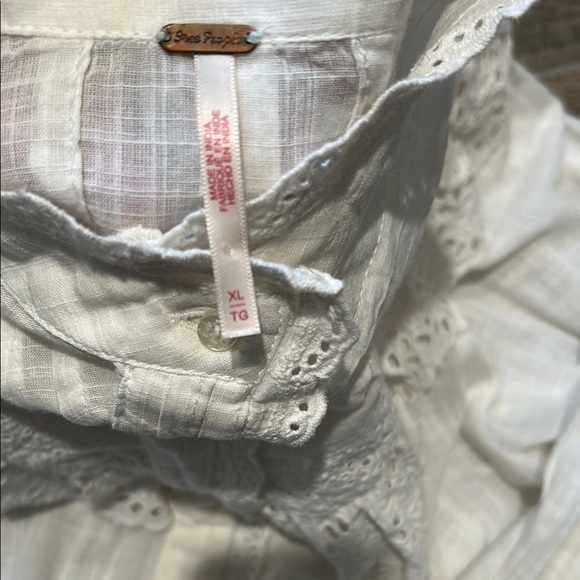 Free People Elegant White Lace Trim Blouse - Picture 2 of 8